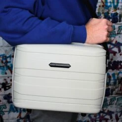 IT Luggage Momentous - Vanity Case (Pumice Stone) -Travel Storage 4 2c037c45 0777 4ce5 ba00 1d727566f35e