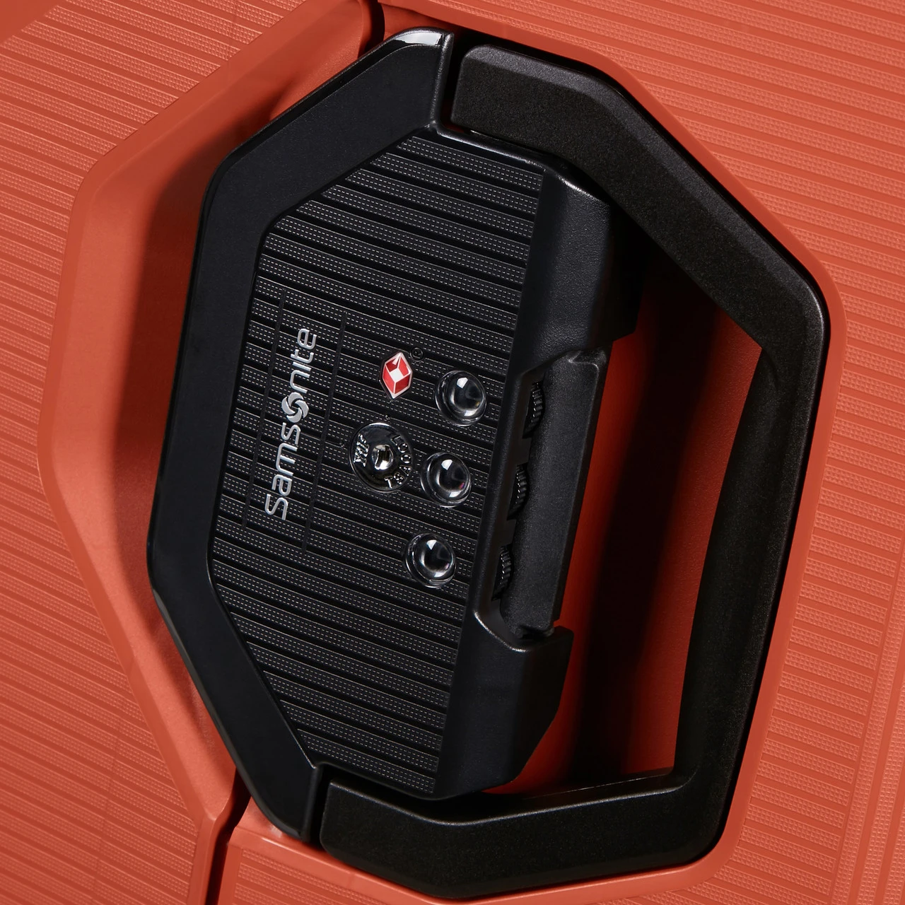 Samsonite Magnum Eco 4 Wheel Medium Suitcase - 69cm 7 Samsonite Magnum Eco 4 Wheel Medium Suitcase - 69cm - Image 7