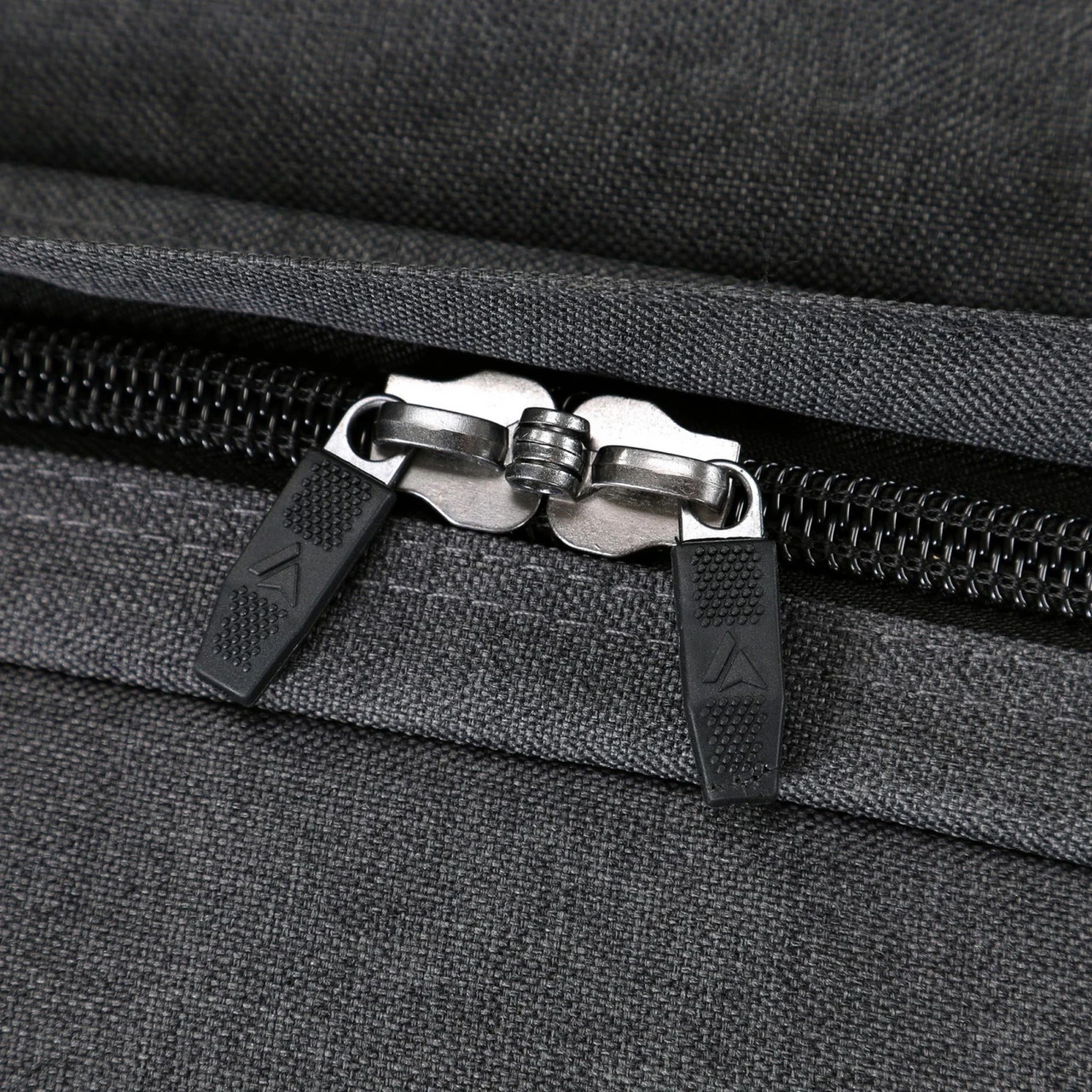 Surfanic Maxim 2.0 2 Wheeled Duffle - 73cm 9 Surfanic Maxim 2.0 2 Wheeled Duffle - 73cm - Image 9