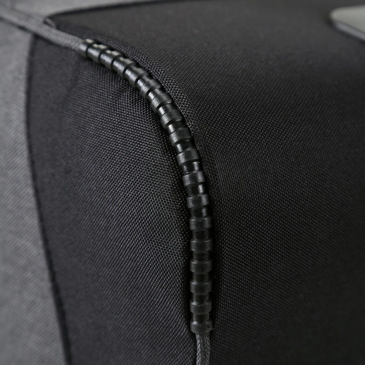 Surfanic Maxim 2.0 2 Wheeled Duffle - 73cm 10 Surfanic Maxim 2.0 2 Wheeled Duffle - 73cm - Image 10