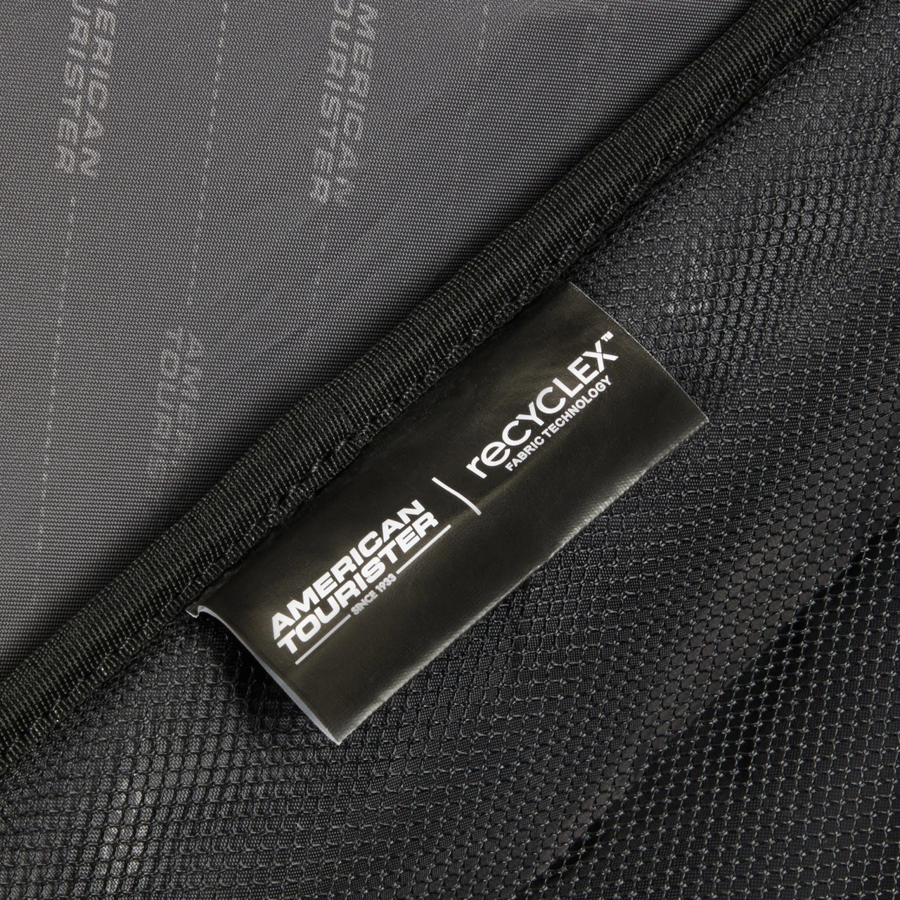 American Tourister Urban Track Wheeled Cabin Duffle - 55cm 11 American Tourister Urban Track Wheeled Cabin Duffle - 55cm - Image 11