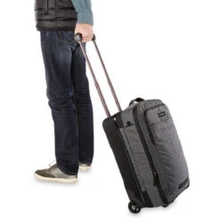 Dakine Status Roller 42L+ Expandable Cabin Suitcase - 55cm 11 Dakine Status Roller 42L+ Expandable Cabin Suitcase - 55cm -Travel Storage bw d10002940 1200 3 30424.1693925602