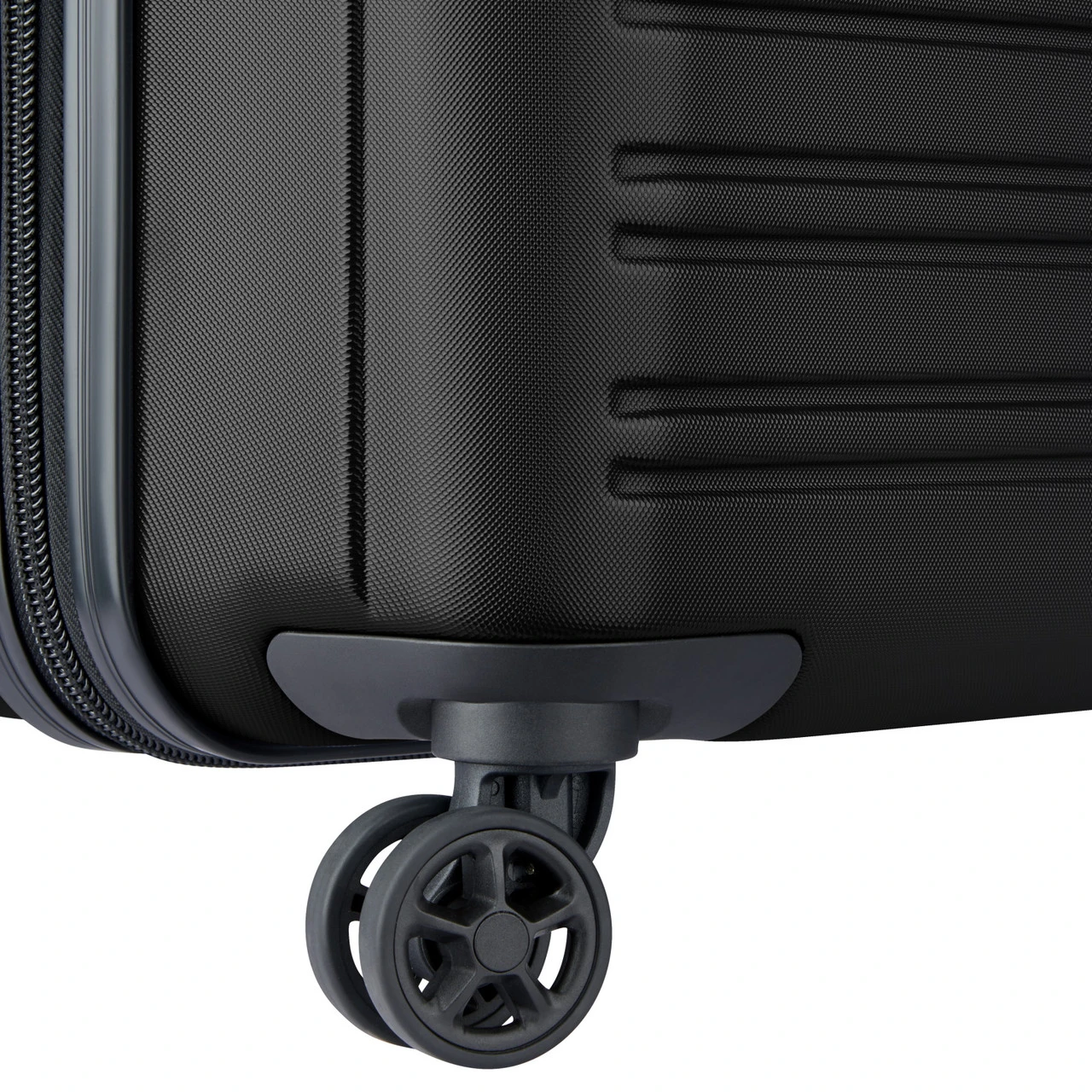 Delsey Segur 2.0 4 Wheel Slim Cabin Suitcase - 55cm 7 Delsey Segur 2.0 4 Wheel Slim Cabin Suitcase - 55cm - Image 7